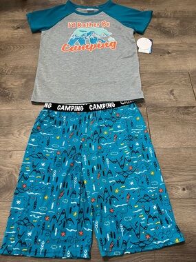 “ I’d Rather Be Camping” 2 Piece Pajama Set Size Large New